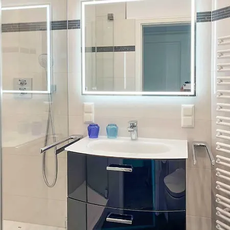 Haus Duenenstrasse 25, App 5 *